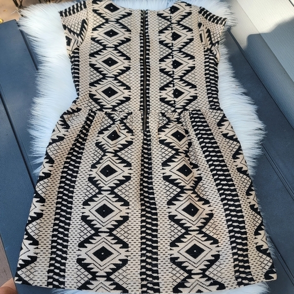 Peek Aztec Print Dress L 10 - Picture 4 of 6